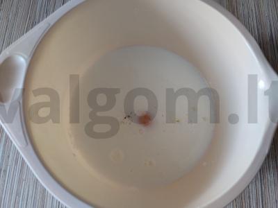 Purūs vaniliniai blynai ant kefyro Žingsnis 1