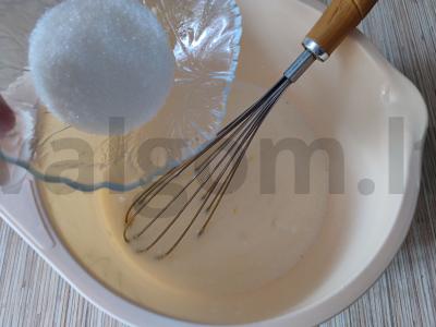 Purūs vaniliniai blynai ant kefyro Žingsnis 2