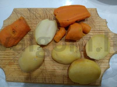 Salotas „Rudens olivje su pusiau rūkyta dešra“ Žingsnis 3