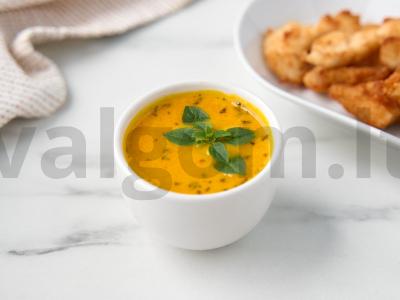 Aštrus padažas vištienos patiekalams pagrindine nuotrauka