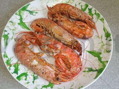 Kepti langustinai su česnaku vakarienei Žingsnis 5