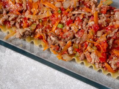 Lasagna su paruoštais lapais Žingsnis 13