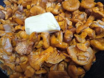 Šampinjonų troškinys su kiauliena Žingsnis 1