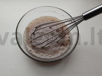 Morkų-apelsinų pyragas Žingsnis 2