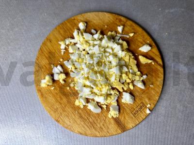 Švelnus salotas su žolelėmis ir kiaušiniais Žingsnis 1