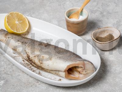 Keptas ešerys daržovių pagalvėje Žingsnis 1