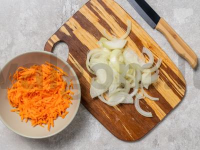 Keptas ešerys daržovių pagalvėje Žingsnis 2