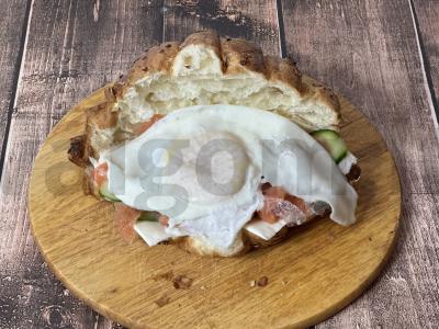 Kruasanas su upėtakiu ir lydytu sūriu Žingsnis 4