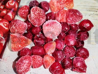 Varškės apkepas su džiovintais vaisiais ir šaldytomis uogomis Žingsnis 2