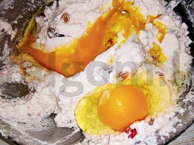 Varškės apkepas su džiovintais vaisiais ir šaldytomis uogomis Žingsnis 9