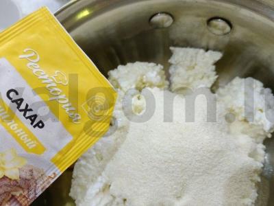 Varškės desertas su vaniliniu cukrumi Žingsnis 3