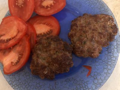 Namų „Hamburgeriai“ su vištienos kotletu Žingsnis 4