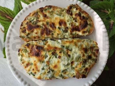 Kepti sumuštiniai su mocarela, varške ir žolelėmis pagrindine nuotrauka