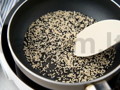 Grikių makaronai-vok su daržovėmis Žingsnis 1