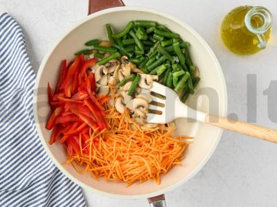 Grikių makaronai-vok su daržovėmis Žingsnis 5