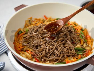 Grikių makaronai-vok su daržovėmis Žingsnis 6