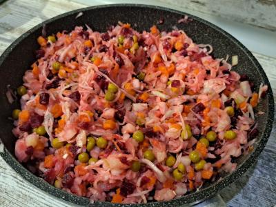 Vinegretas su raugintais kopūstais pagrindine nuotrauka