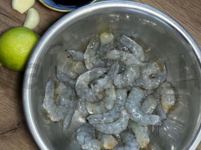 Krevetės sojų-limono marinate Žingsnis 1