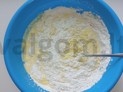 Citrinų pyragas su ciberžole Žingsnis 5