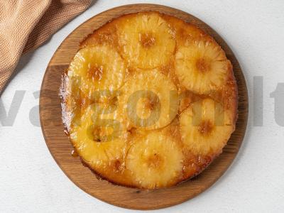 Ananasų pyragas-pervertyšas Žingsnis 10