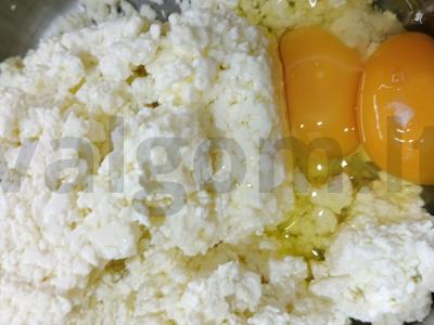 Varškės desertas su uogiene Žingsnis 2