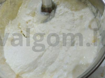 Varškės desertas su uogiene Žingsnis 4