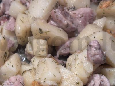 Vištienos blauzdelės su troškintomis bulvėmis Žingsnis 4