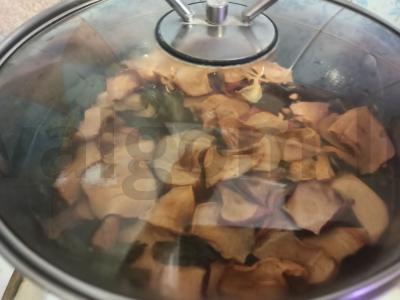 Džiovintų obuolių ir mėtų kompotas Žingsnis 3