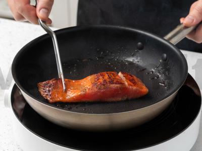 Olivjė su lašiša, keptomis daržovėmis ir aštriu majonezu Žingsnis 2