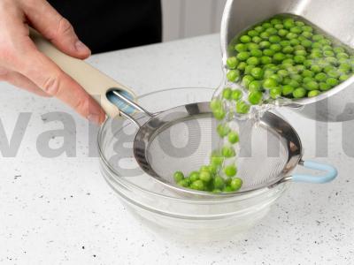 Olivjė su lašiša, keptomis daržovėmis ir aštriu majonezu Žingsnis 3