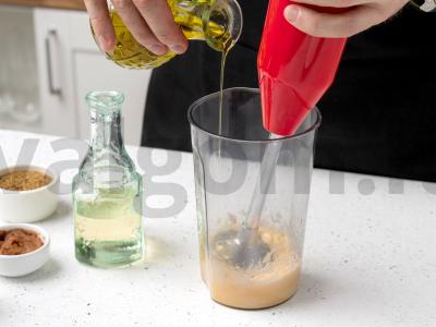 Olivjė su lašiša, keptomis daržovėmis ir aštriu majonezu Žingsnis 6