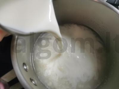 Pieninė ryžių košė su razinomis Žingsnis 2