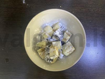 Salotas su špinatais, traškiais baklažanais ir keptais žemės riešutais Žingsnis 3