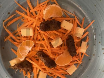 Salotas „Kapriz“ su kepenimis ir mandarinų Žingsnis 5