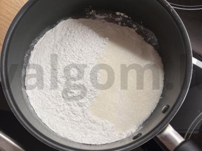 Desertiniai močiukai iš ryžių miltų Žingsnis 1