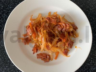 Kopūstai su dešra ir daržovėmis vakarienei Žingsnis 6