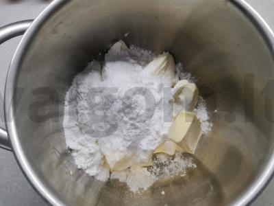 Kukurūzų sausainiai su abrikosų džemu Žingsnis 1