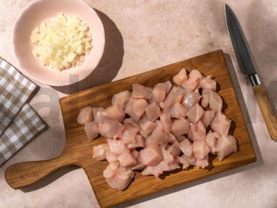 Vištiena cukinijų ikroje Žingsnis 1