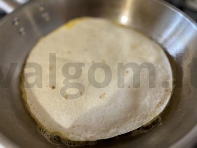 Oro kiaušinių ritinys su lydytu sūriu Žingsnis 9