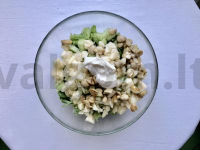 Pavasarinė salota su grybais ir obuoliais Žingsnis 5