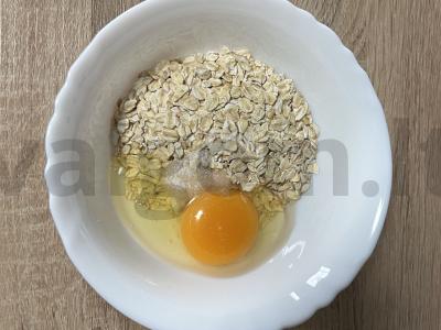 Avižų blynas su sūriu ir bananais Žingsnis 1