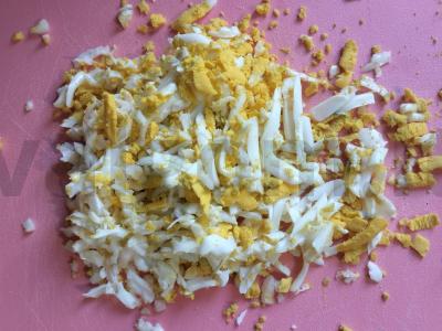 Lengvas salotas iš vištienos filė ir korėjietiškų morkų Žingsnis 2