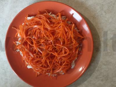 Lengvas salotas iš vištienos filė ir korėjietiškų morkų Žingsnis 5