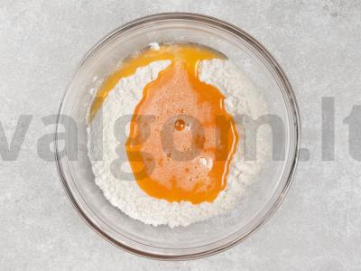 Blynai ant vandens su kiaušiniais Žingsnis 3