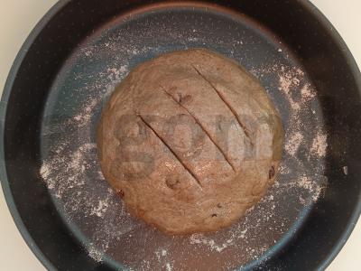 Ruginė duona su razinomis ir sėklomis Žingsnis 4