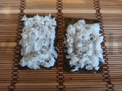 Onigiri su varškės sūriu ir šviežiu agurku Žingsnis 3