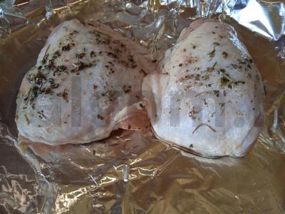 Vištienos šlaunelės, keptos su baziliku ir Karibų daržovių mišiniu Žingsnis 3