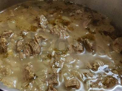 Mėsos padažas iš jautienos su prieskoniais pagrindine nuotrauka