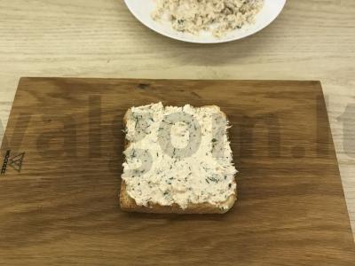 Tostai su lašišų ir varškės sūrio užtepėle Žingsnis 5