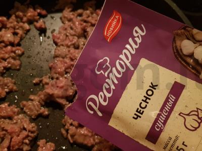 Bolognese makaronai su saldžiaisiais pipirais Žingsnis 2